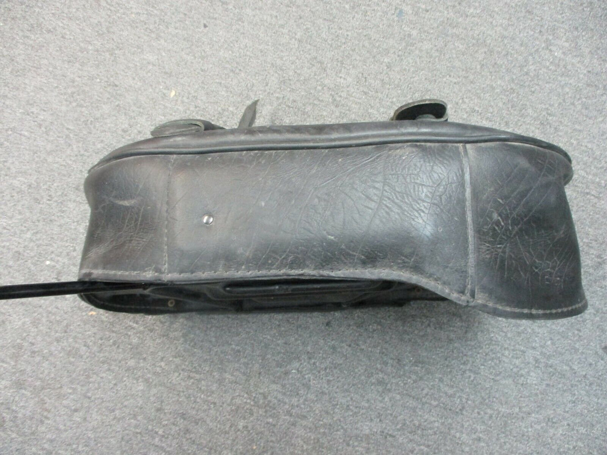 Harley Davidson OEM FLSTC 90476-09 Heritage Classic Left Leather Saddlebag ONE
