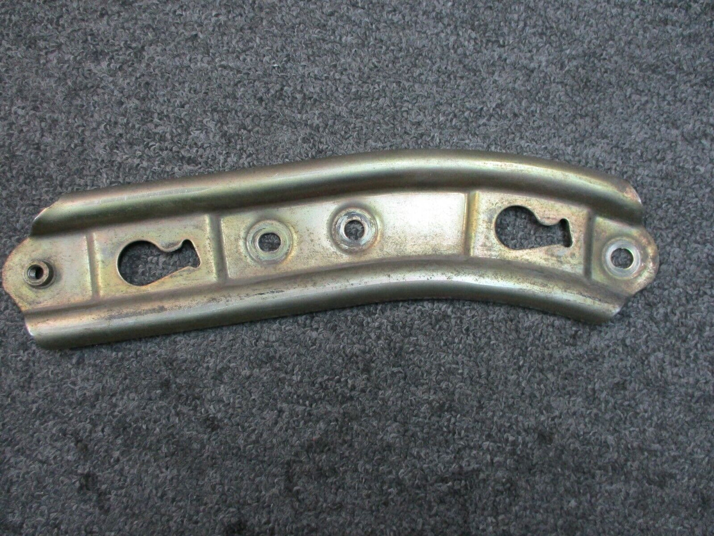 Harley Davidson OEM 00-07 Deuce Left Fender Support Bracket 56628-00