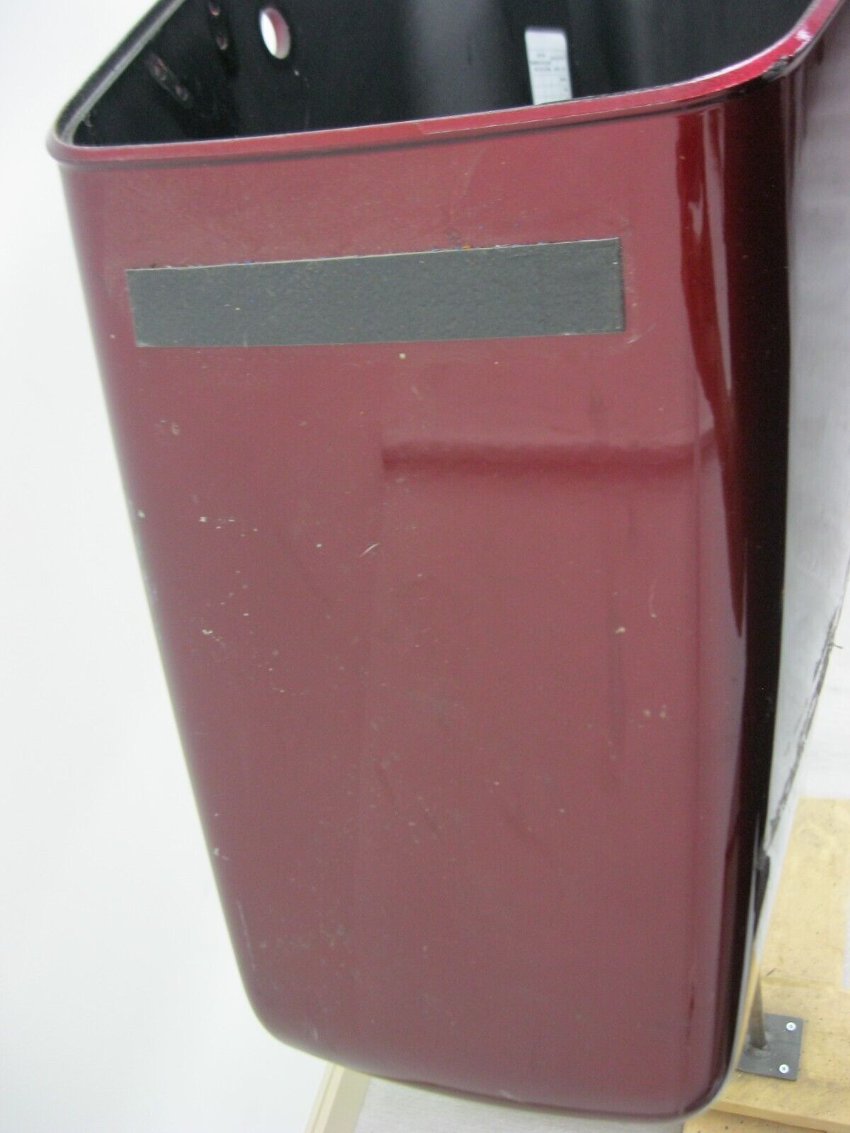 Harley-Davidson OEM RH Saddlebag Metallic Red 90200412 2014-Later