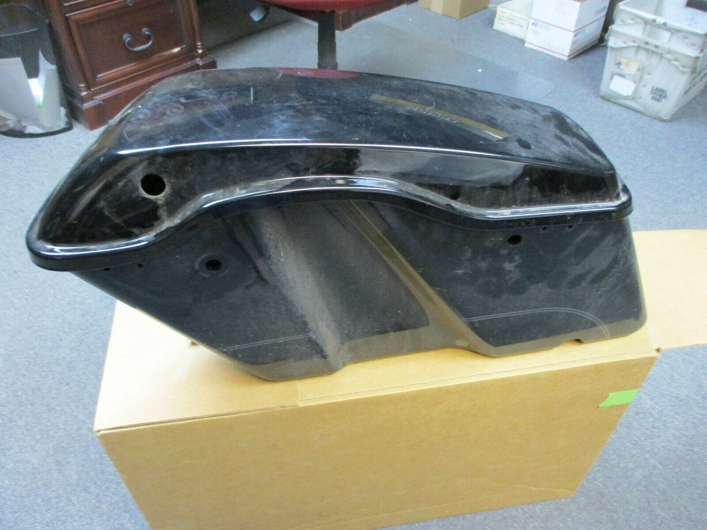 Harley Davidson OEM Right Saddle Bag Vivid Gloss Black with Lid Used 14-19