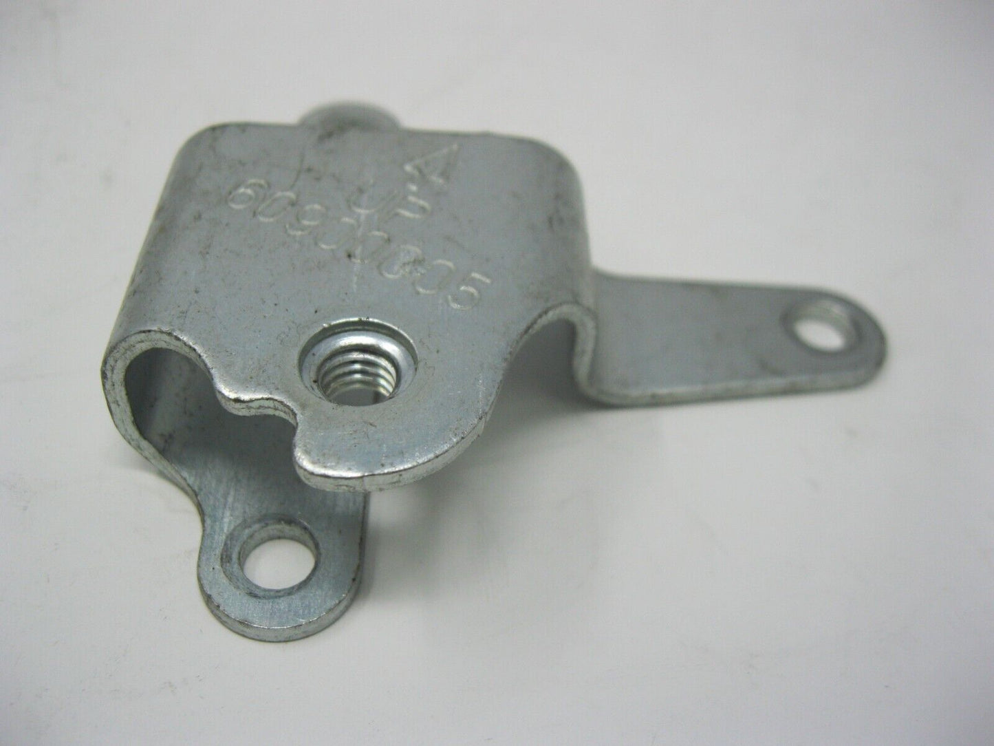 Harley-Davidson OEM 14-17 FLHT  FLST Air Cleaner Bracket 60900005