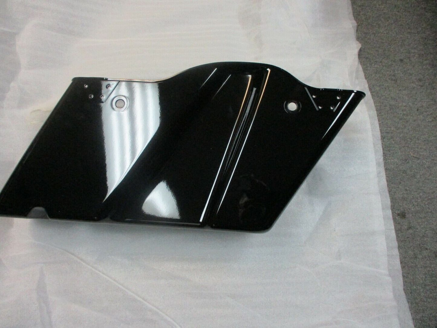 Harley Davidson OEM  Vivid Black Left Saddle Bag 90043-04DH 2013 Earlier