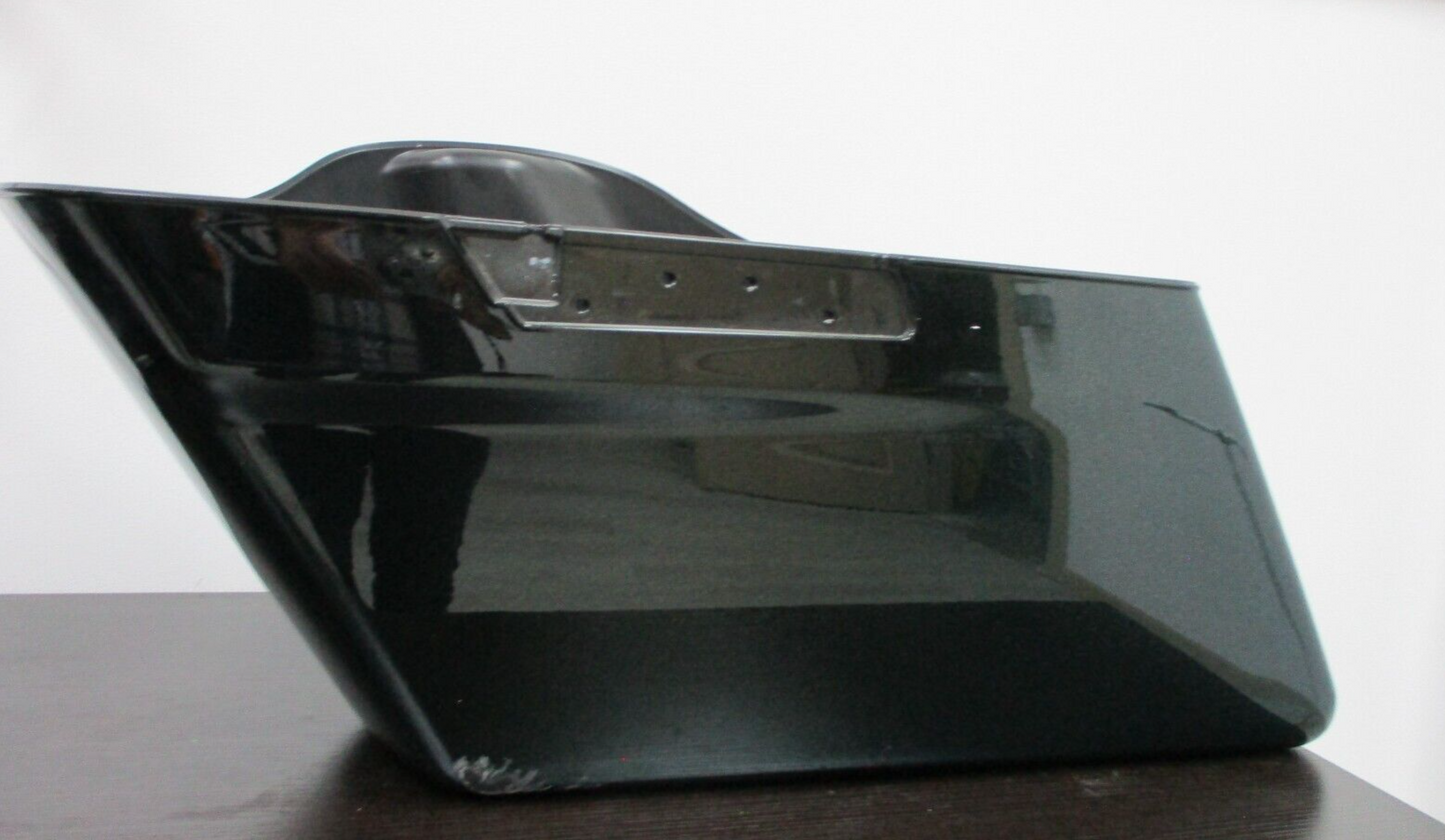 Harley Davidson OEM Left Saddlebag Metallic Green 90200414 2014-Later