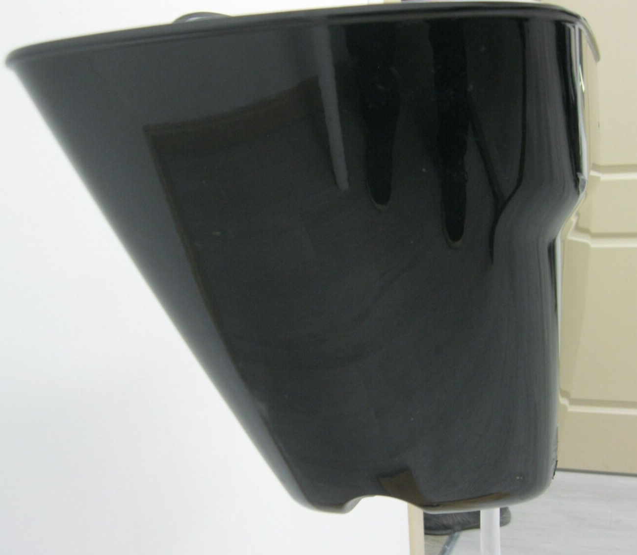 Harley Davidson OEM Left Saddlebag Vivid Black 90200414 2014-Later