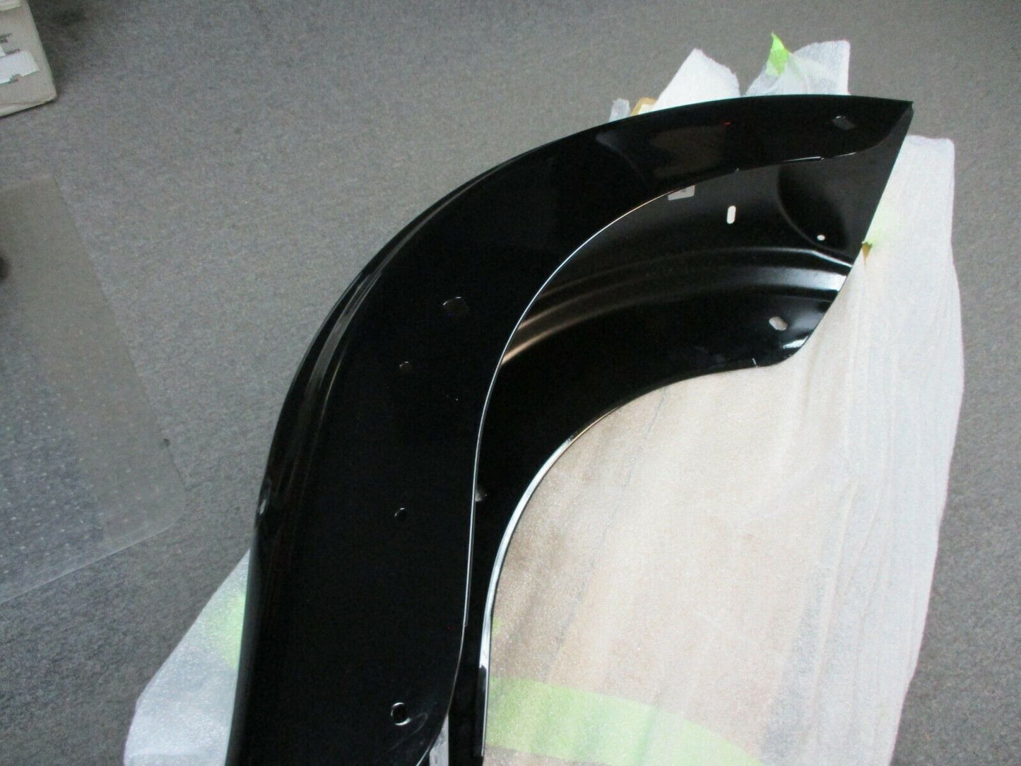 Harley Davidson OEM FLTRXS Rear Fender W/Rear Fascia Vivid Black 59500185DBX