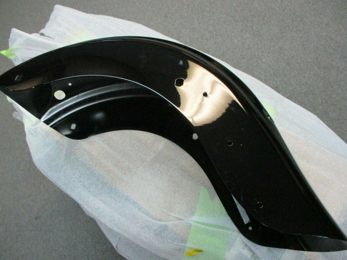 Harley Davidson OEM FLTRXS Rear Fender W/Rear Fascia Vivid Black 59500185DBX