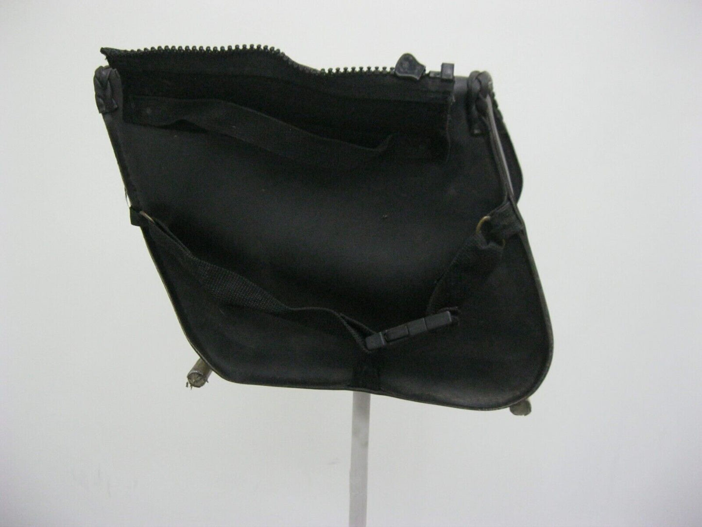 Willie and Max Braided Slant Throw-Over Saddlebag Pair JKY13 90477-00