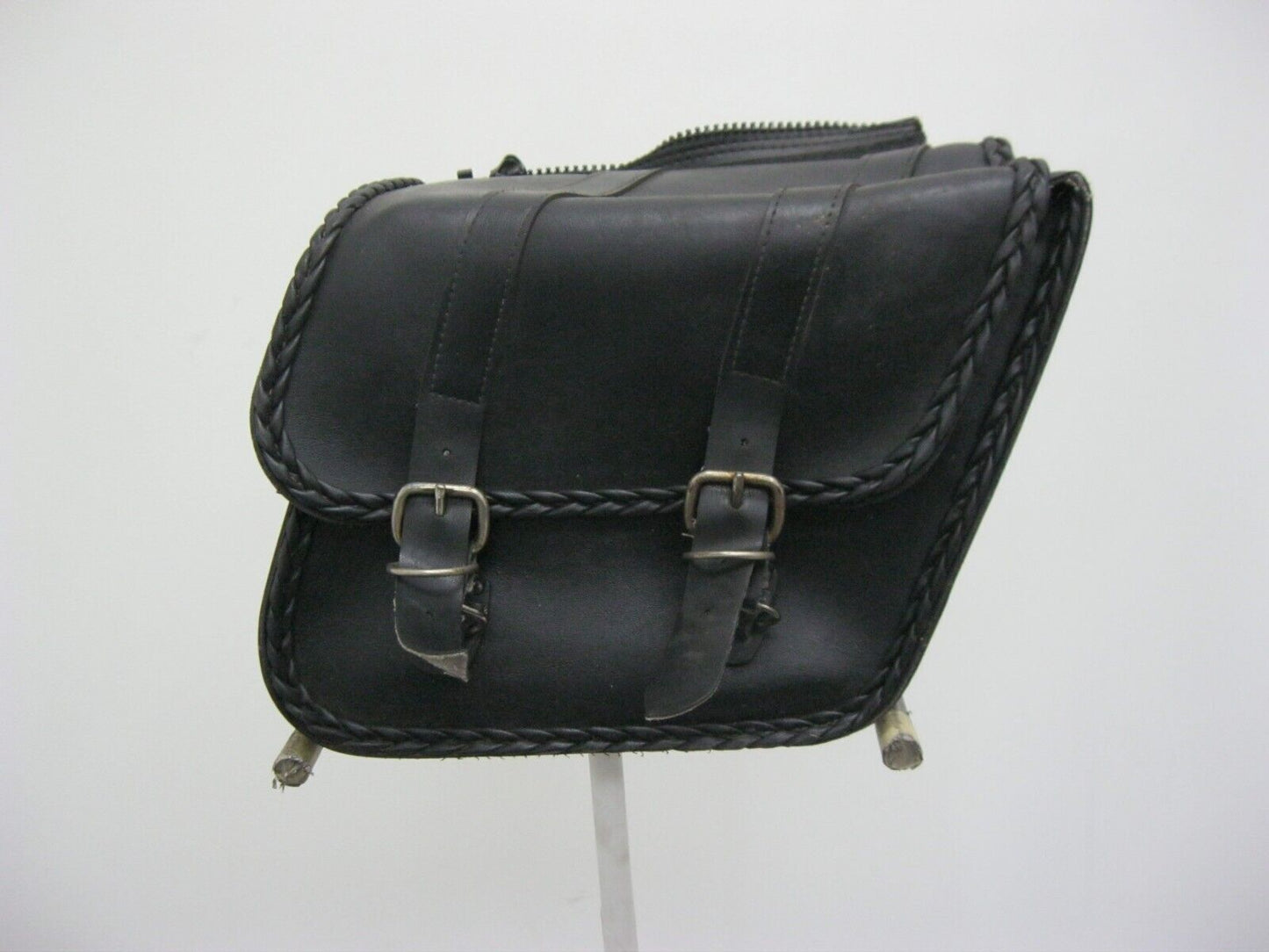 Willie and Max Braided Slant Throw-Over Saddlebag Pair JKY13 90477-00