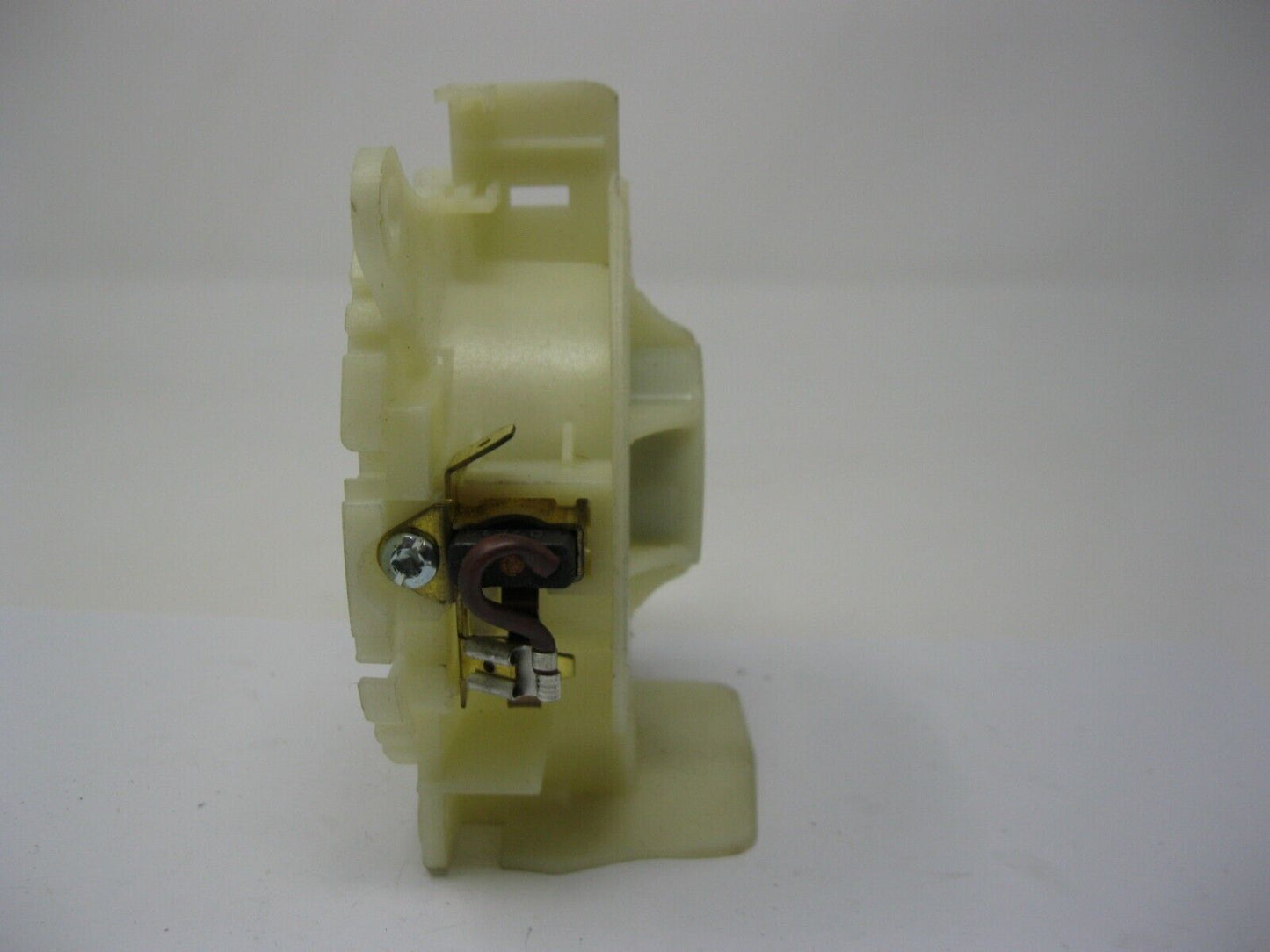 DeWALT OEM Brush Holder Assembly 100771901