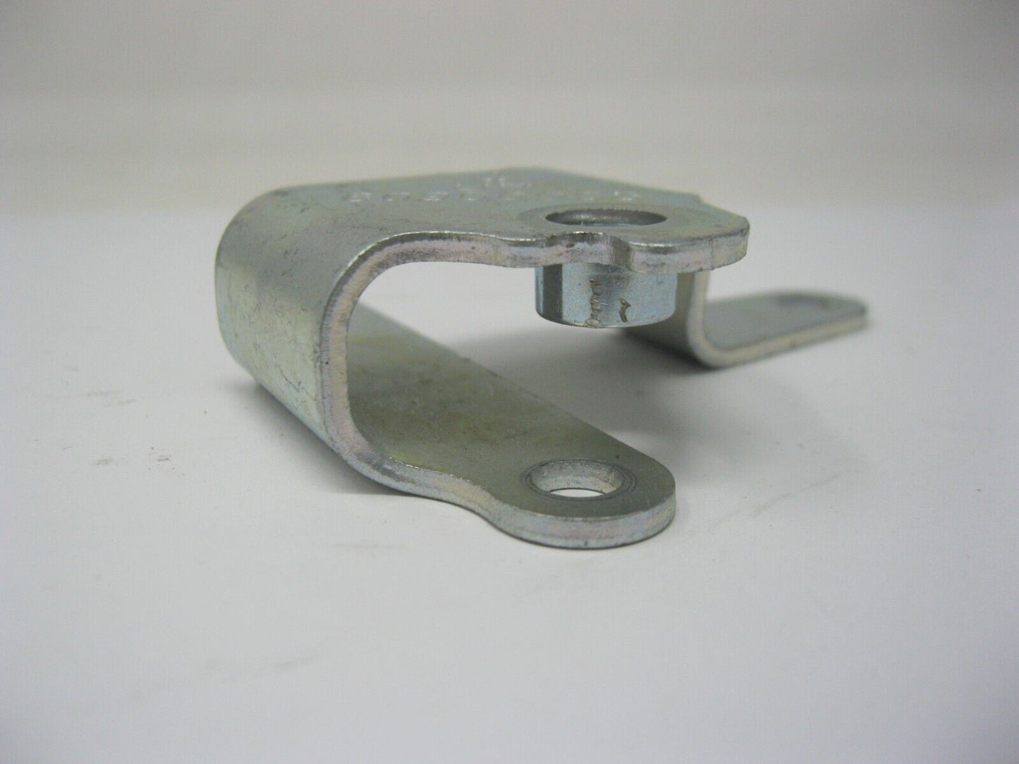 Harley-Davidson OEM 14-17 FLHT  FLST Air Cleaner Bracket 60900005