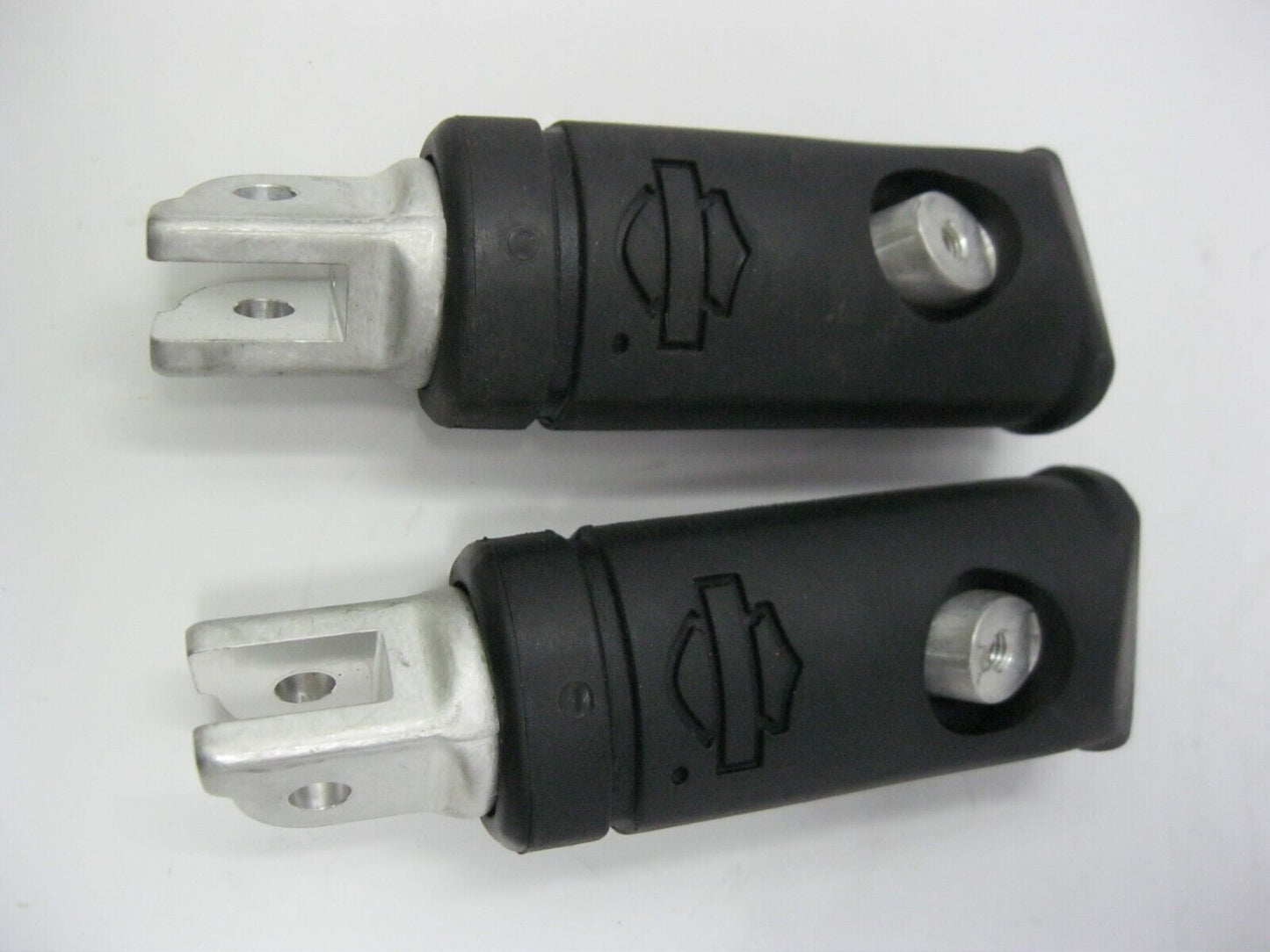 Harley-Davidson OEM 18-22 Rider Foot Pegs  (Pair) 50501106 & 50501107
