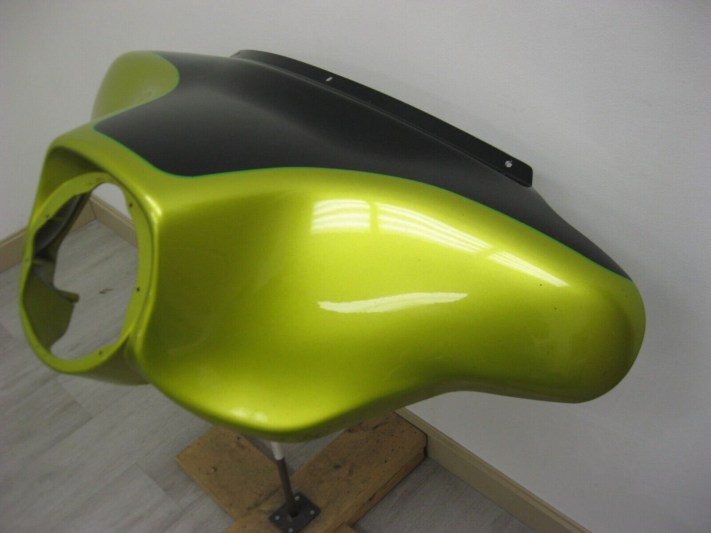 Harley Davidson OEM  Apple Green + Vivid Black w Green Stripe 58230-11DHO