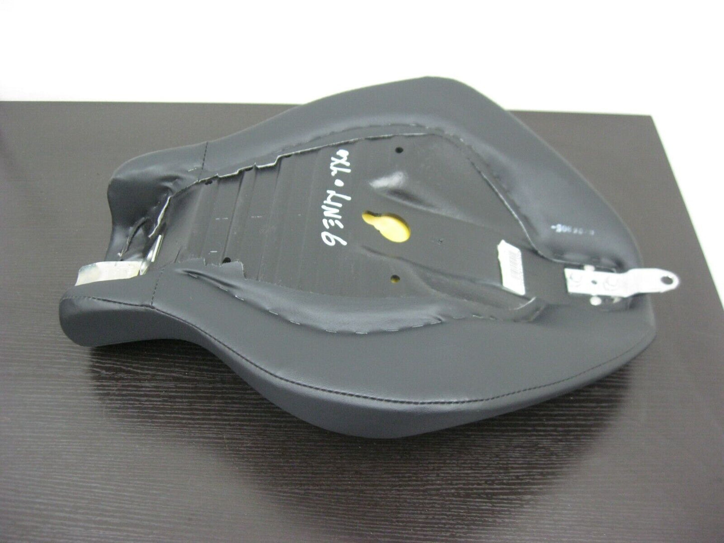 Harley-Davidson Solo Low Profile Seat 51550-11