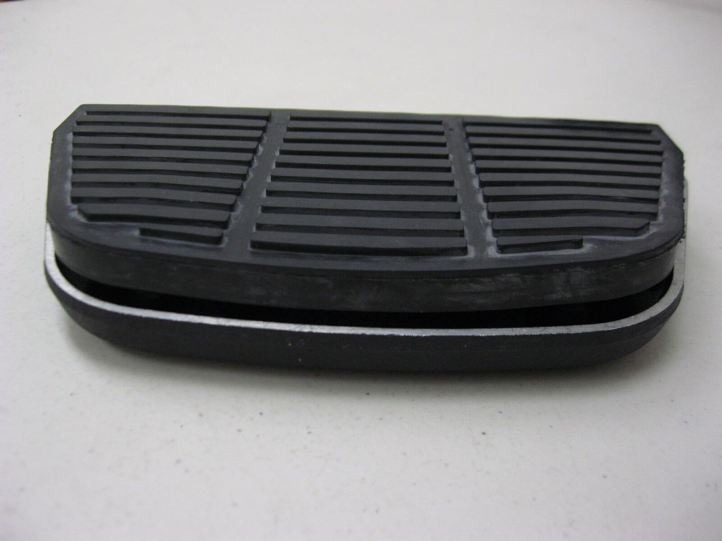 HARLEY DAVIDSON PASSENGER FLOOR BOARD FOOT REST & PAD 50613-91