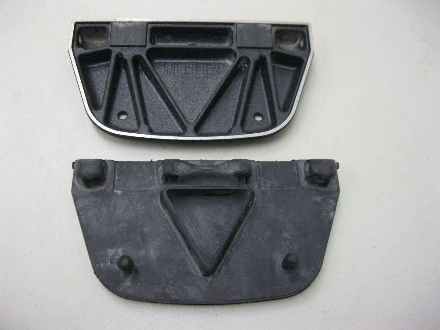 HARLEY DAVIDSON PASSENGER FLOOR BOARD FOOT REST & PAD 50613-91