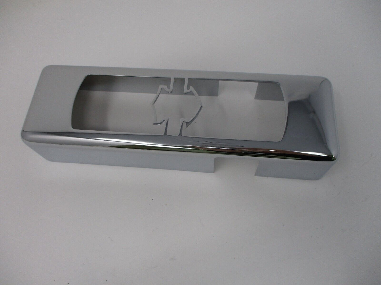 Harley-Davidson OEM Chrome Oil Cooler Cover 74669-05