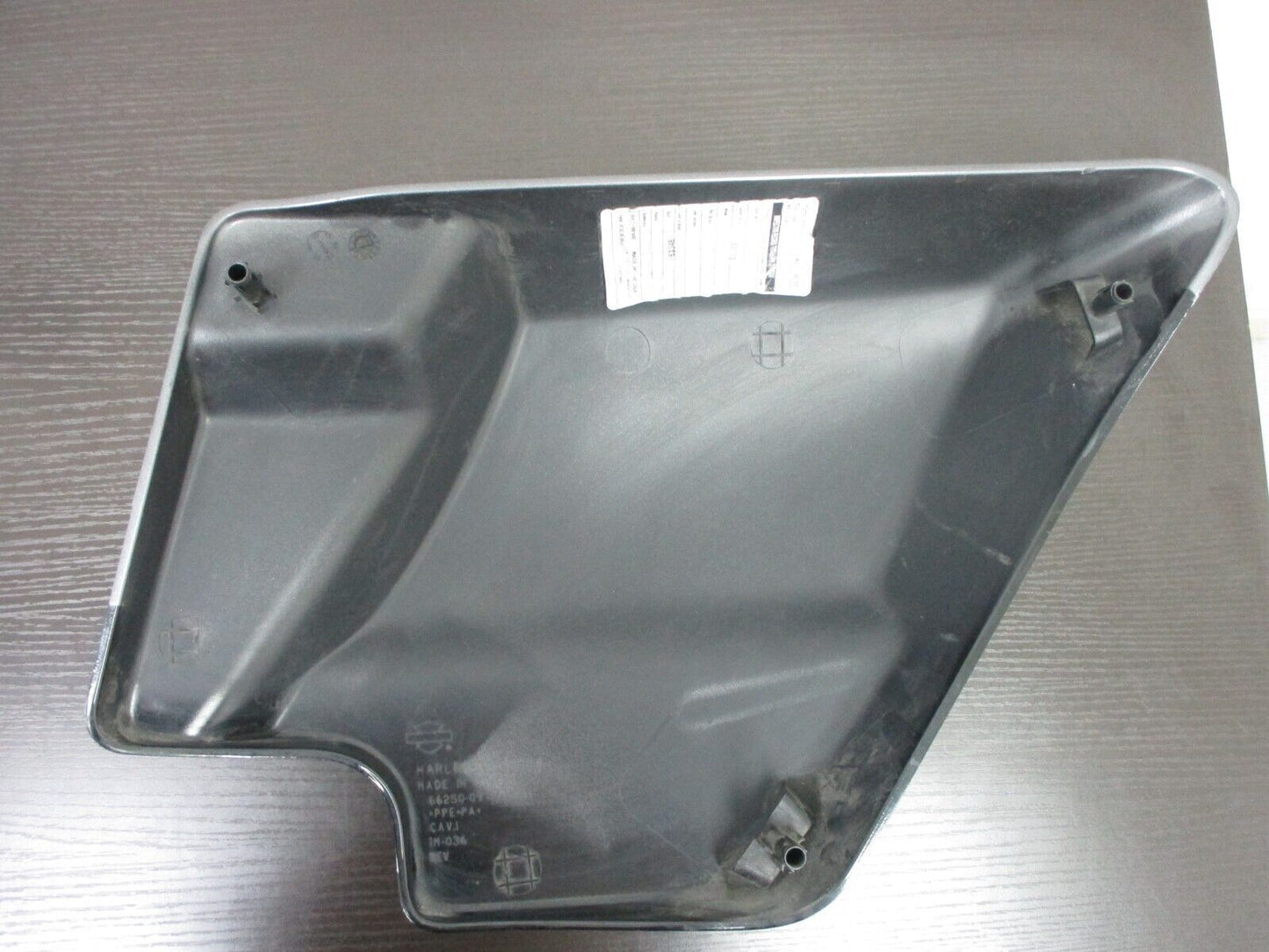 Harley-Davidson OEM 09-22 Touring Left Side Cover 57200073DTO (Prime# 66250-09)