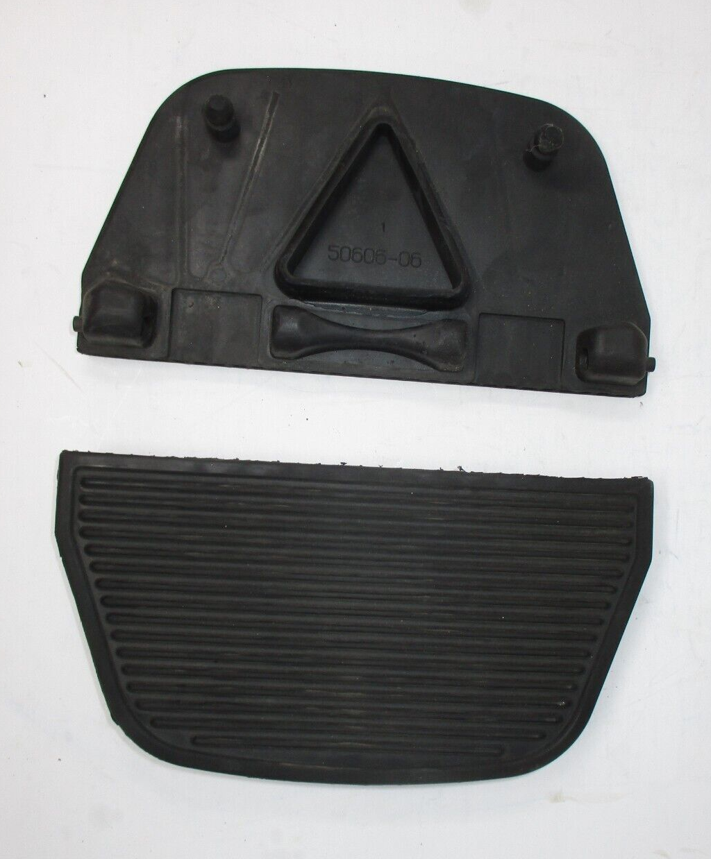 Harley-Davidson  Floorboard Inserts  SET 50606-06