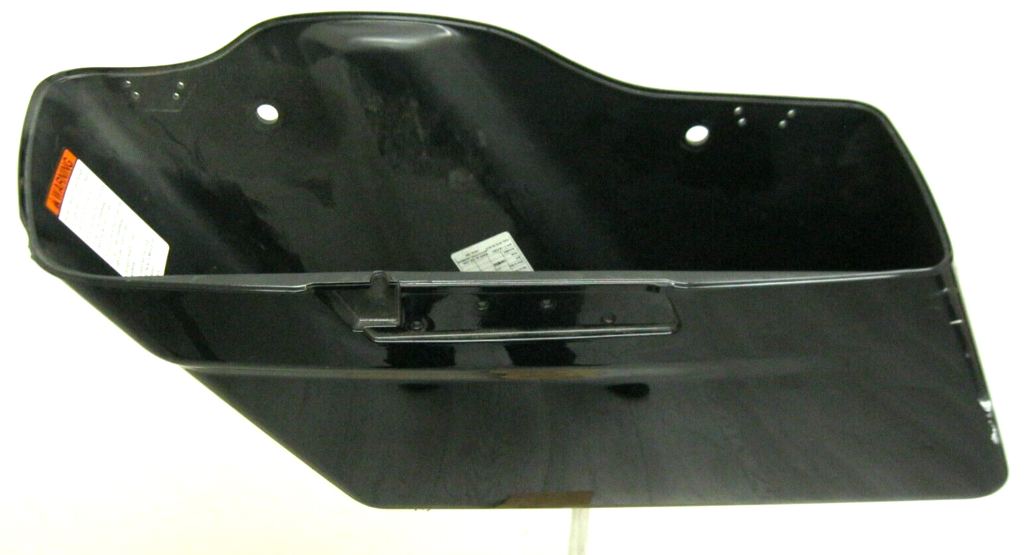 Harley-Davidson OEM LEFT 14 & Later Touring Saddlebag Black 90200414