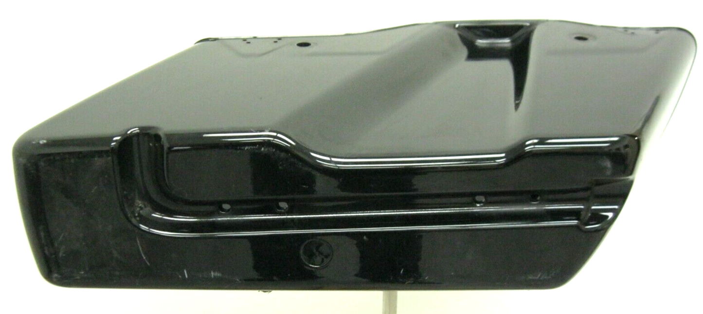 Harley-Davidson OEM LEFT 14 & Later Touring Saddlebag Black 90200414
