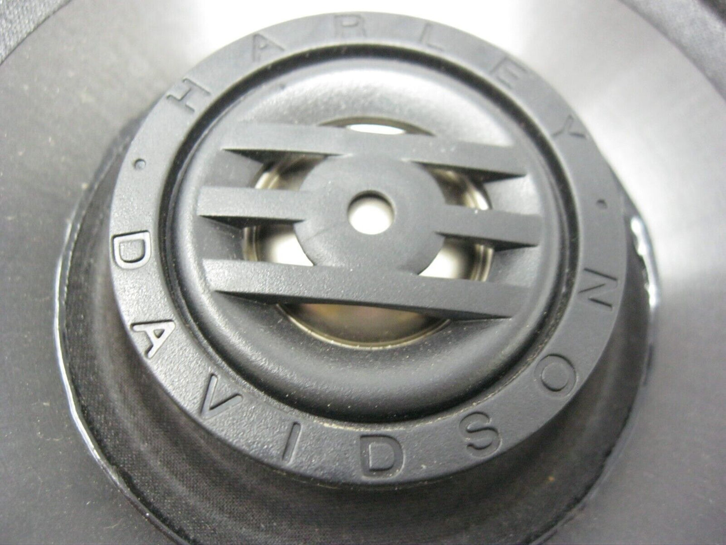 Harley-Davidson OEM Pair 14-20 FLH 5.25" (6 5/8" Ring) 2 OHM Speakers 76000096