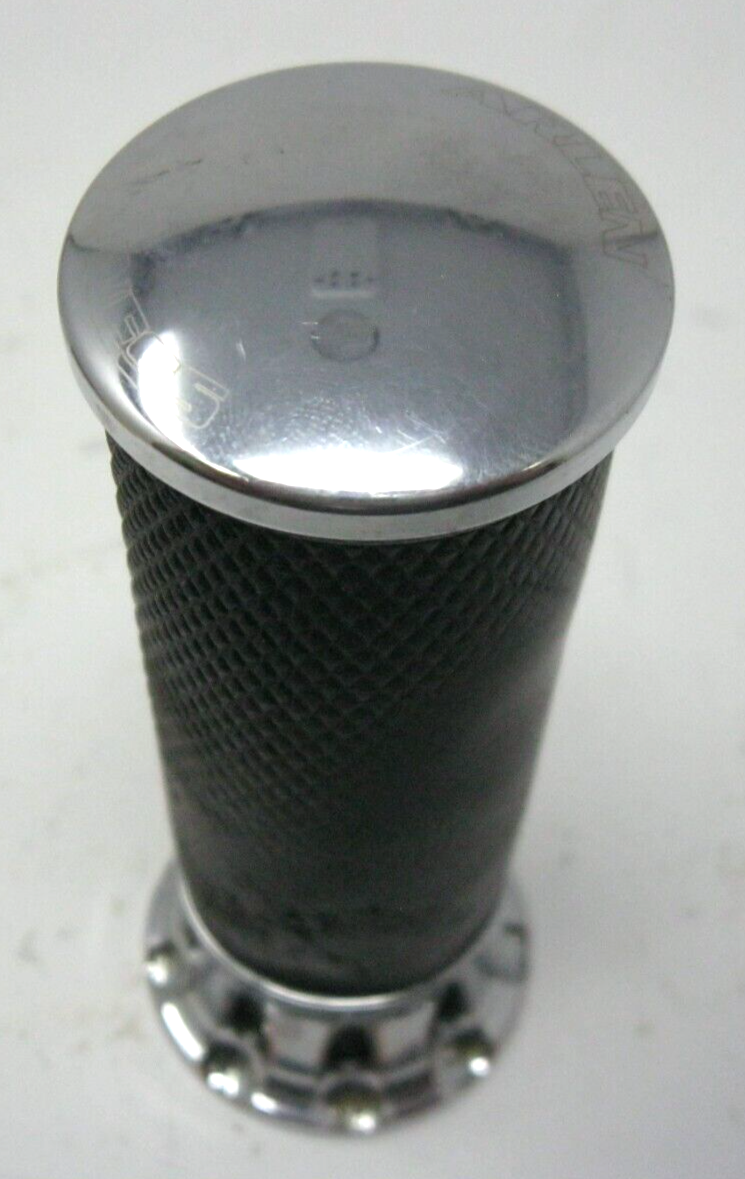 Arlen Ness Left Hand Grip for 1" Handlebar 0630-1035