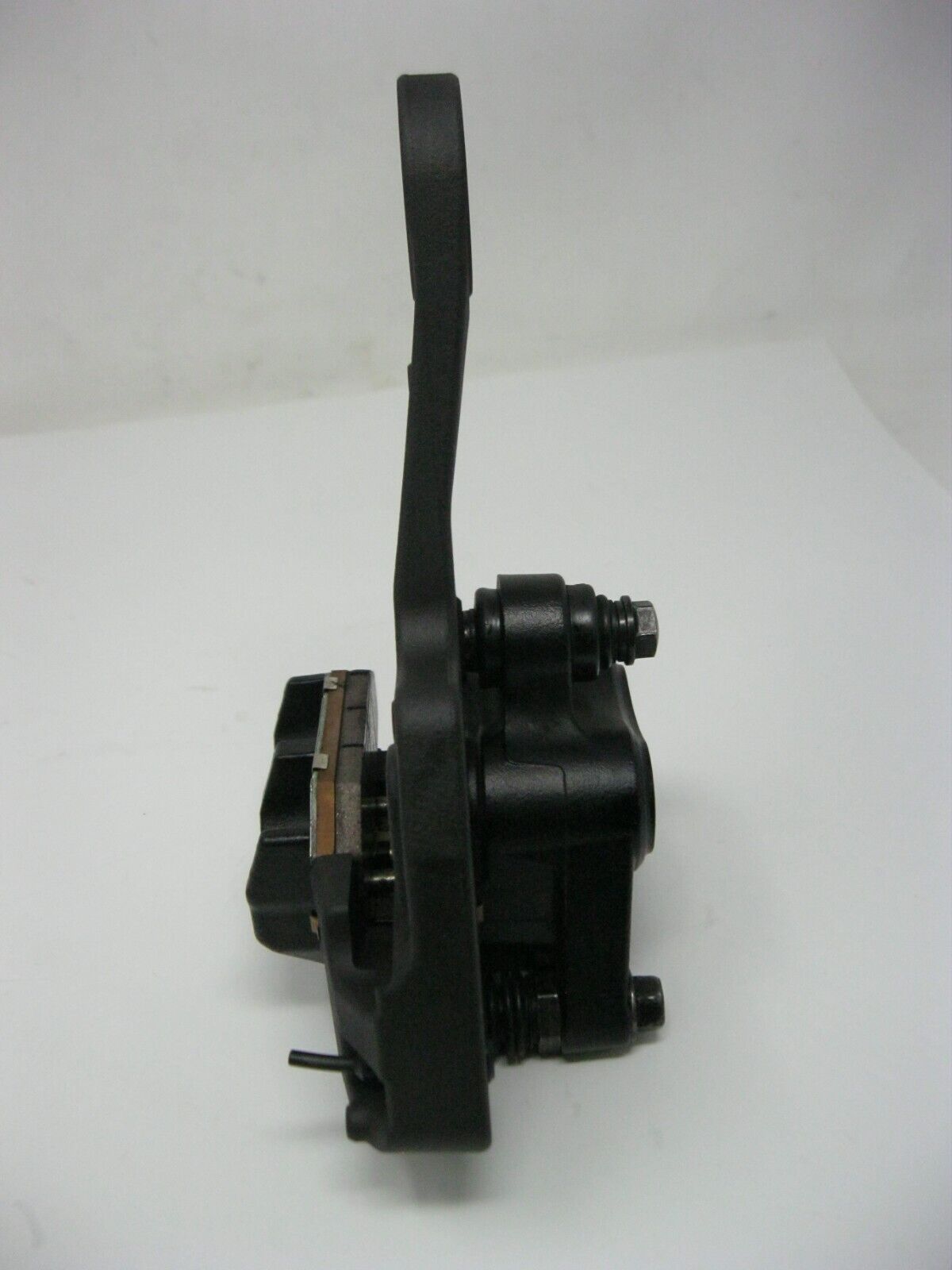 Harley-Davidson OEM 19-23 FL/FX Rear Brake caliper & Mounting Bracket 41300192