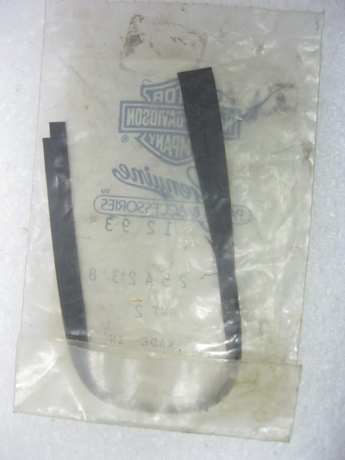 Harley-Davidson OEM 80-81 Tour Glide Rear Chain Housing Backing Rubber 25423-80