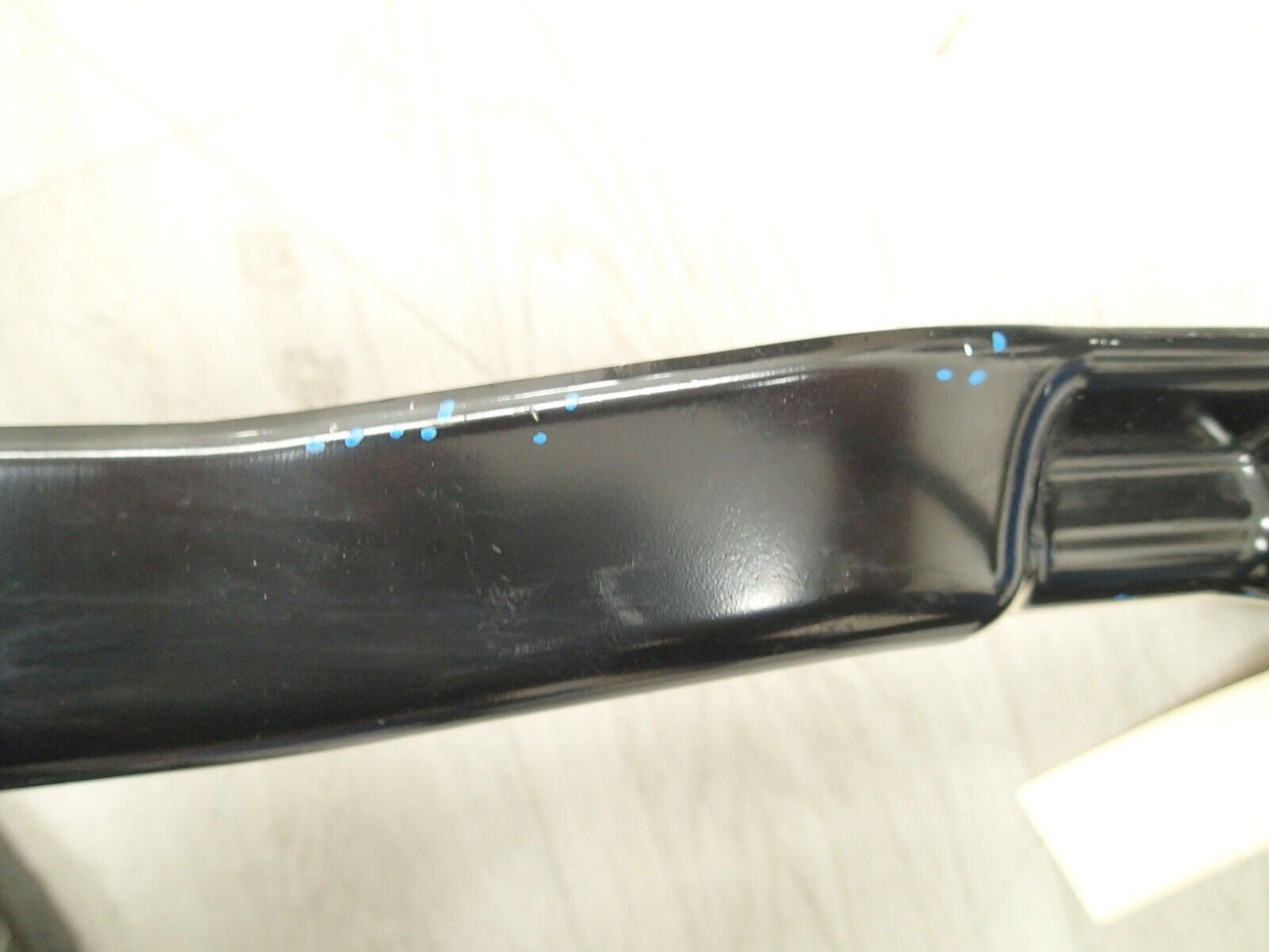 HARLEY-DAVIDSON HERITAGE SIDE EXHAUST MOUNT BRACKET 65500061 FLHC scuff FLHCS