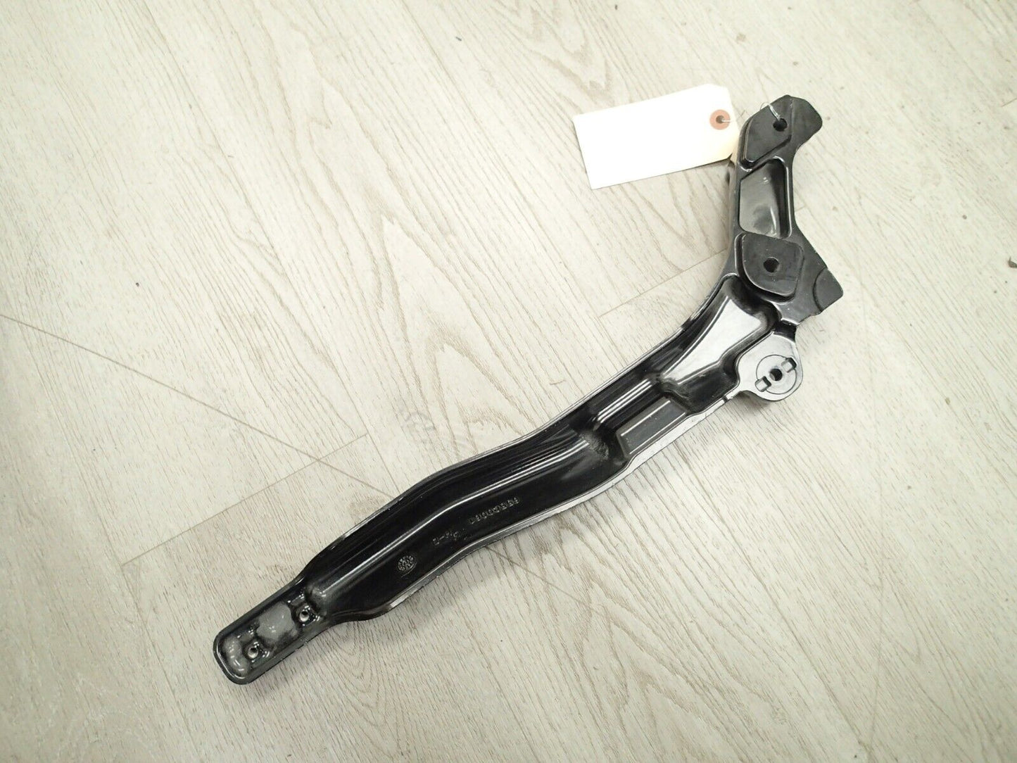HARLEY-DAVIDSON HERITAGE SIDE EXHAUST MOUNT BRACKET 65500061 FLHC scuff FLHCS