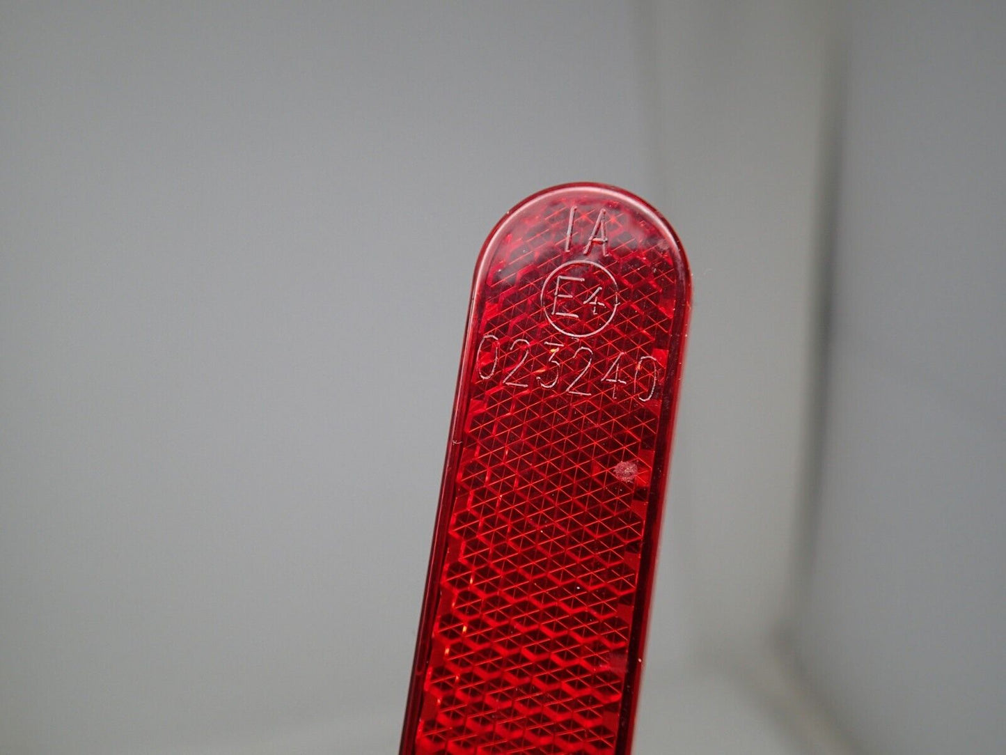 USED Harley-Davidson Touring Tour Pack Reflector # 67900256-SUB1 (023240)