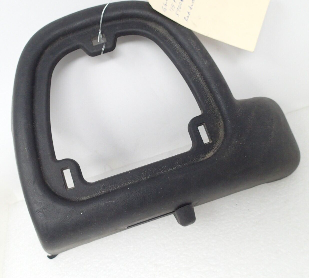 16 Harley Road Ultra Touring FLTR OEM Left Glove Box 1 Frame Bezel 57100148