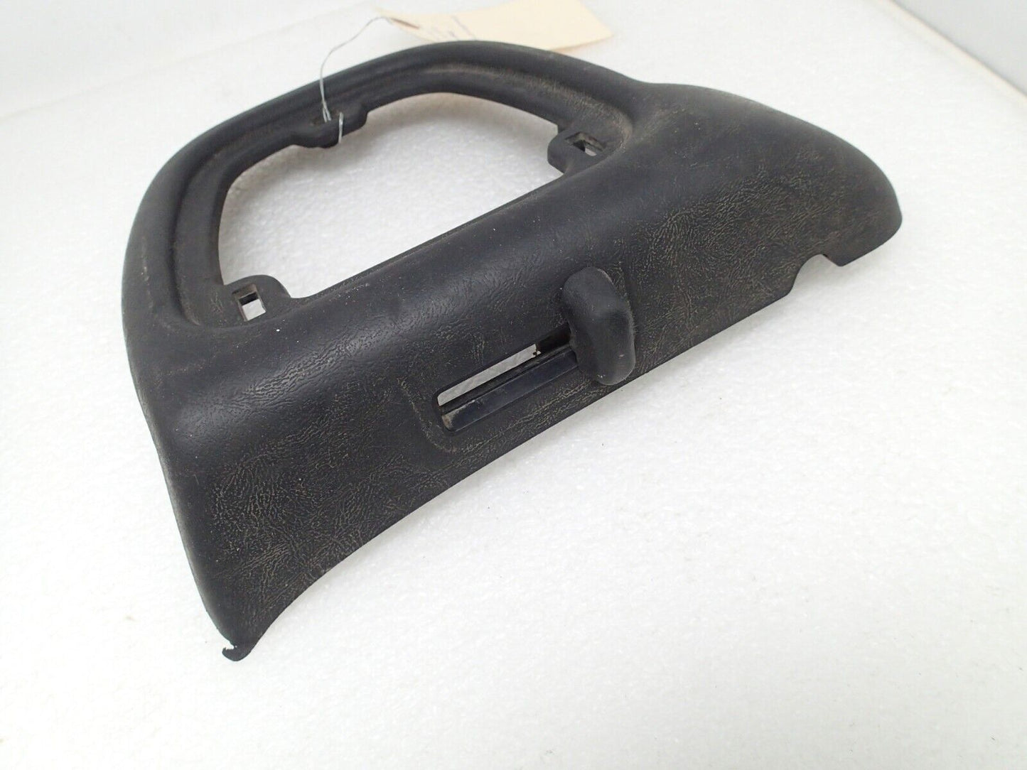 16 Harley Road Ultra Touring FLTR OEM Left Glove Box 1 Frame Bezel 57100148