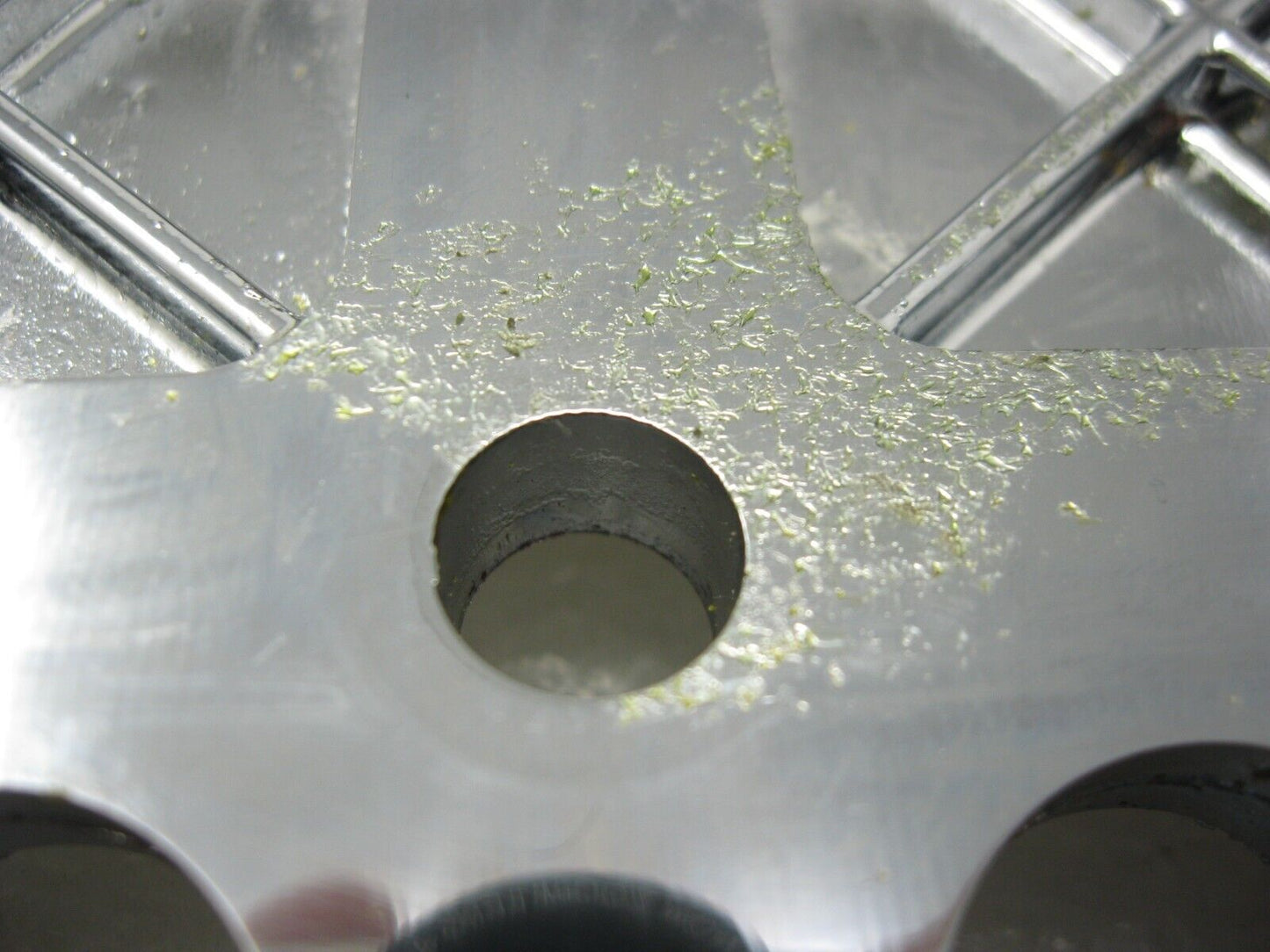 Harley-Davidson 06-17 Twin Cam Chrome Rocker Housing (Cast# 17543-99A) 17573-99A