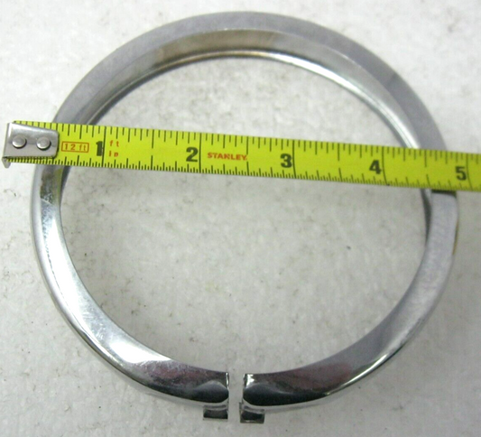 Harley-Davidson OEM 01-23 4.5" Chrome Passing Lamp FLAT-TOP  Bezel 68725-62A