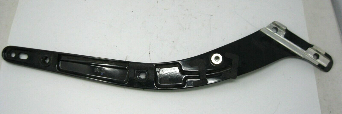 Harley-Davidson OEM 18-23 Softail RIGHT Fender Support  59500422