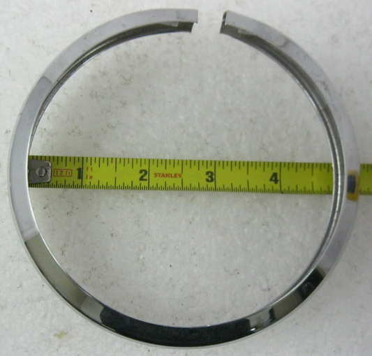 Harley-Davidson OEM 01-23 4.5" Chrome Passing Lamp BEVELED Bezel 68725-62A