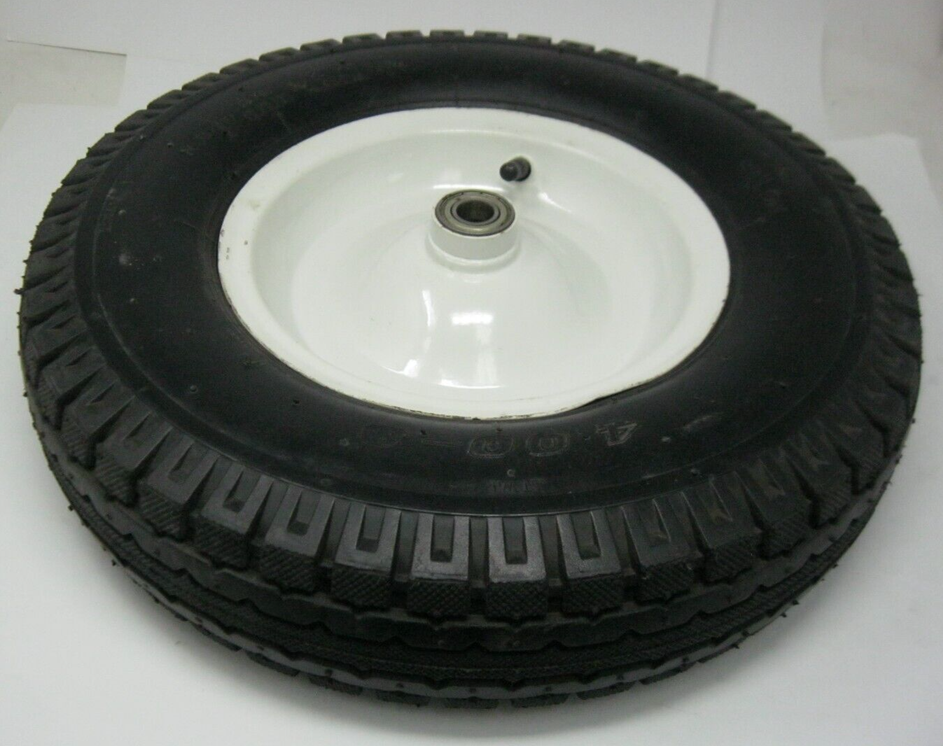 Unbranded 4.00-8 Wheelbarrow Tire Assembly for a 5/8" Axle & Max Load 550 Lbs