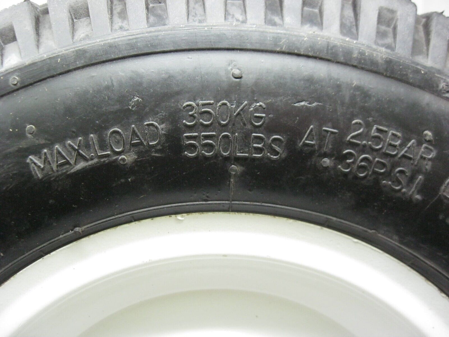 Unbranded 4.00-8 Wheelbarrow Tire Assembly for a 5/8" Axle & Max Load 550 Lbs