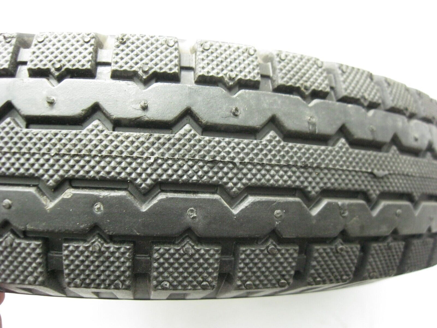 Unbranded 4.00-8 Wheelbarrow Tire Assembly for a 5/8" Axle & Max Load 550 Lbs