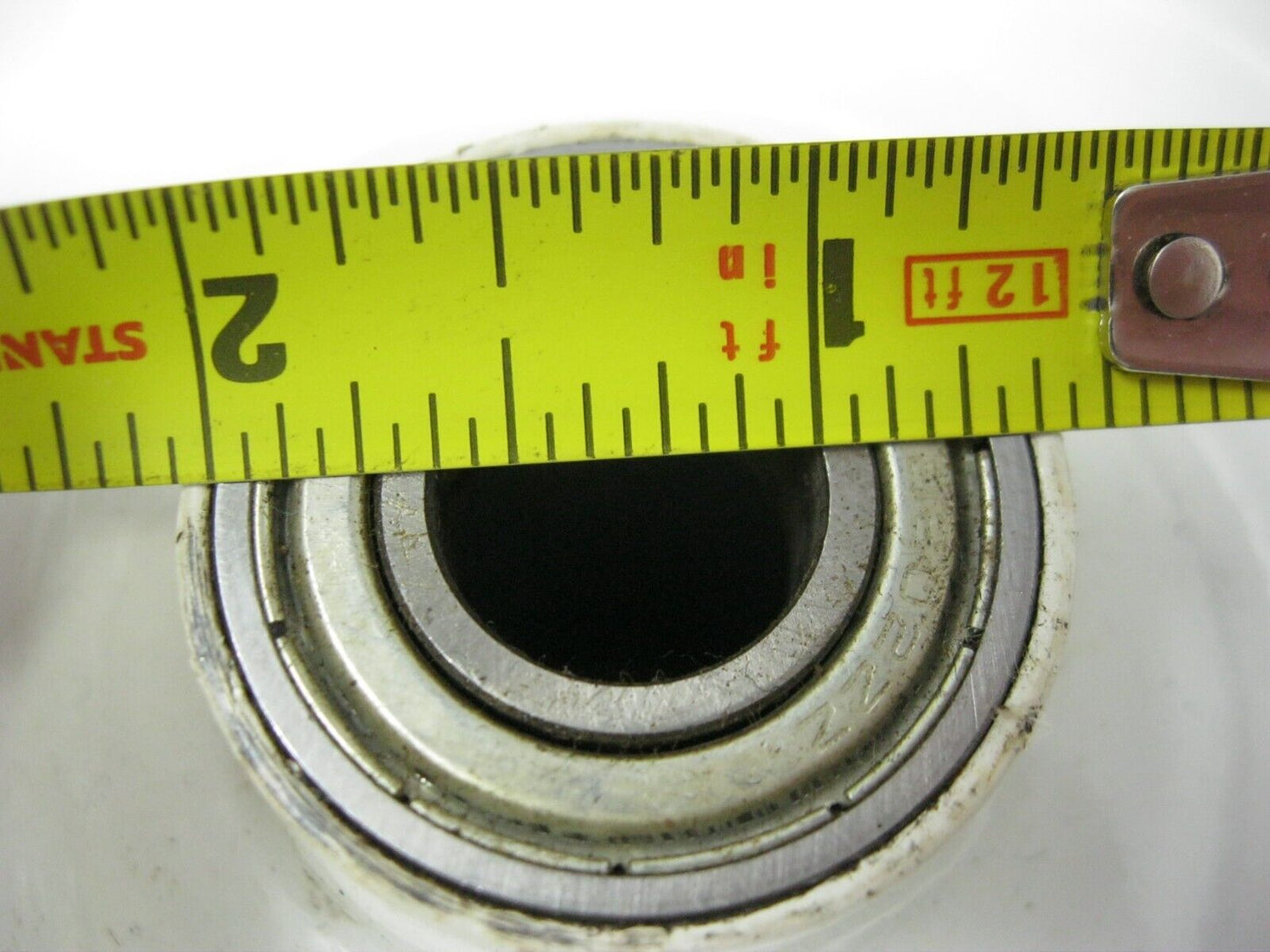 Unbranded 4.00-8 Wheelbarrow Tire Assembly for a 5/8" Axle & Max Load 550 Lbs