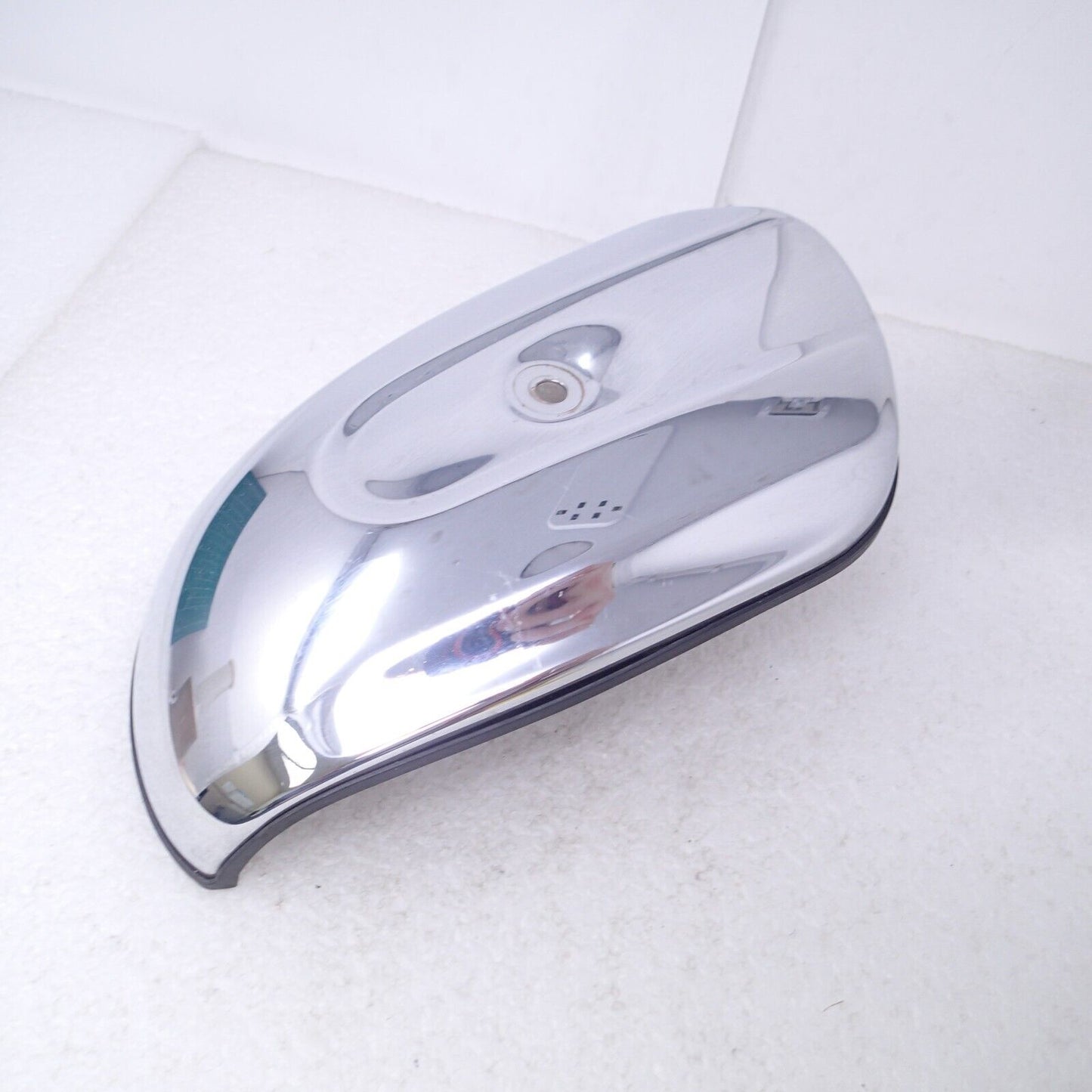 Harley Touring Engine Air Cleaner Cover Chrome 29000216