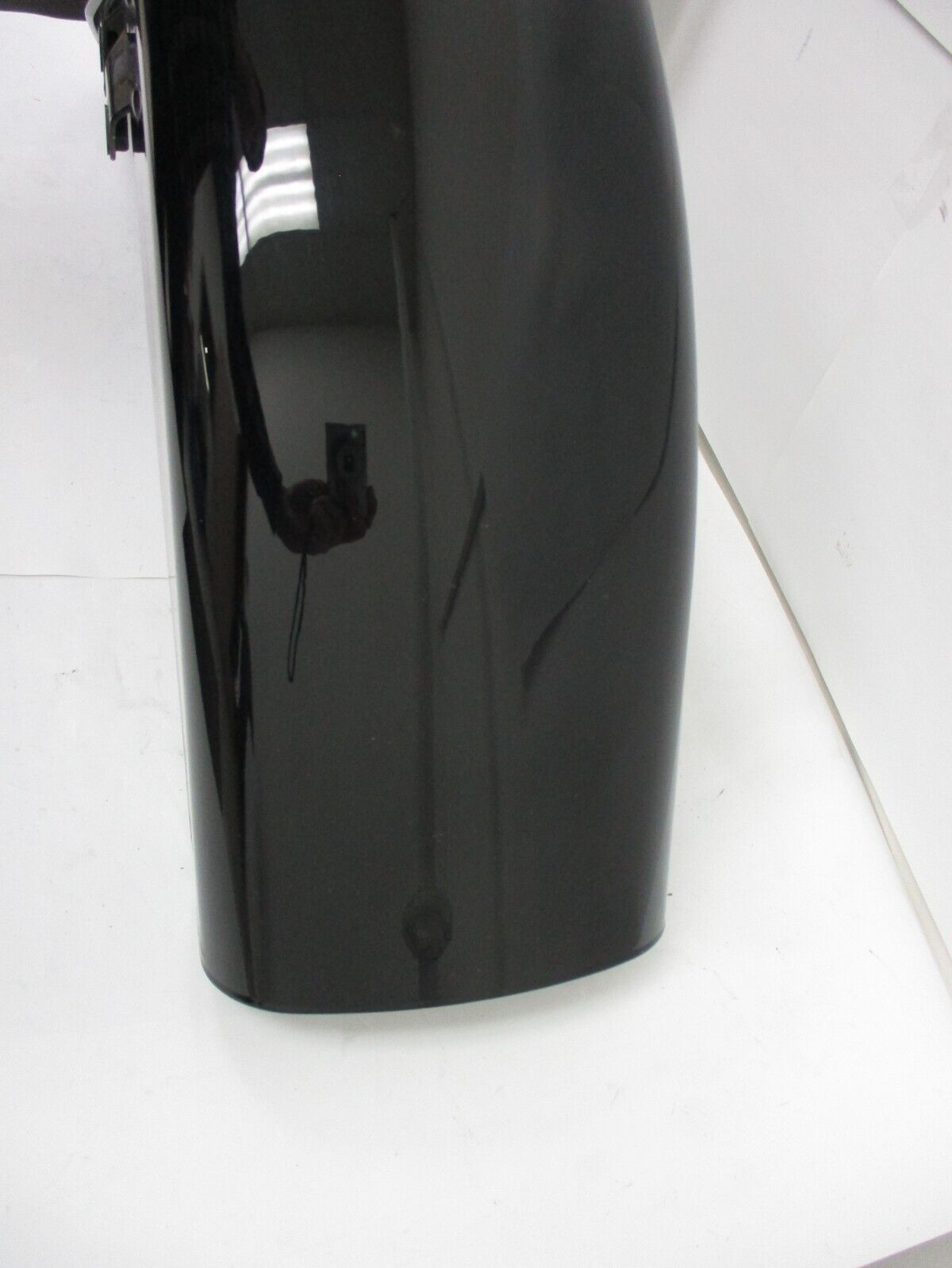 Harley Davidson OEM 14-18 FLTR, FLHT Vivid Black Front Fender 58900072DH