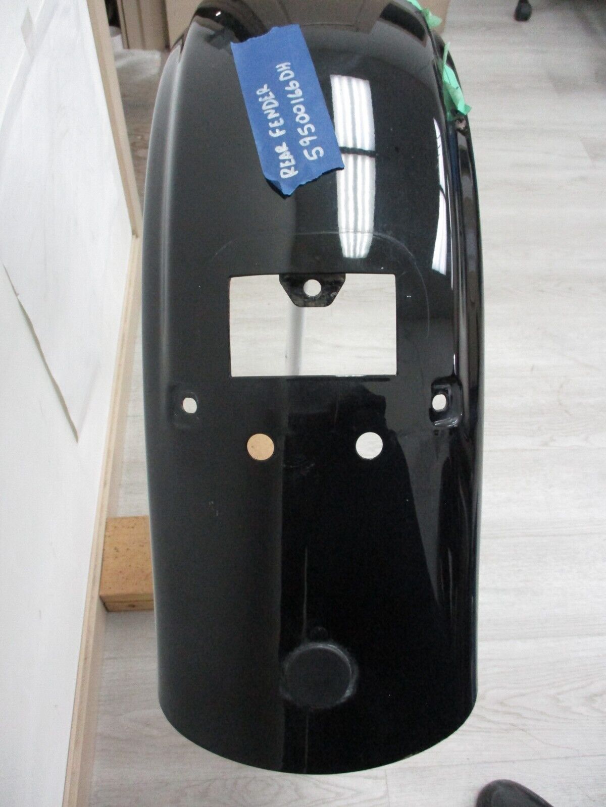 (Dent) Harley Davidson OEM FLTRXS 59500166DH Rear Fender Vivid Black 14-16