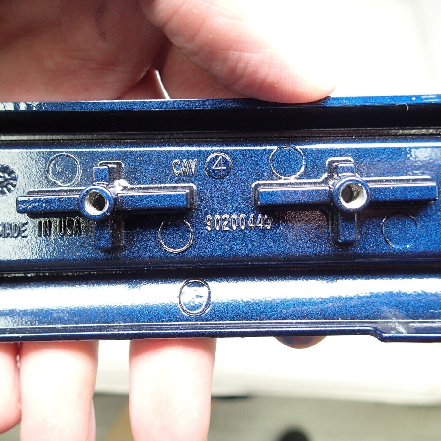 Harley Davidson RH Blue LATCH,S-BAG,FACEPLATE,RH 90200984EVA FLTRXS