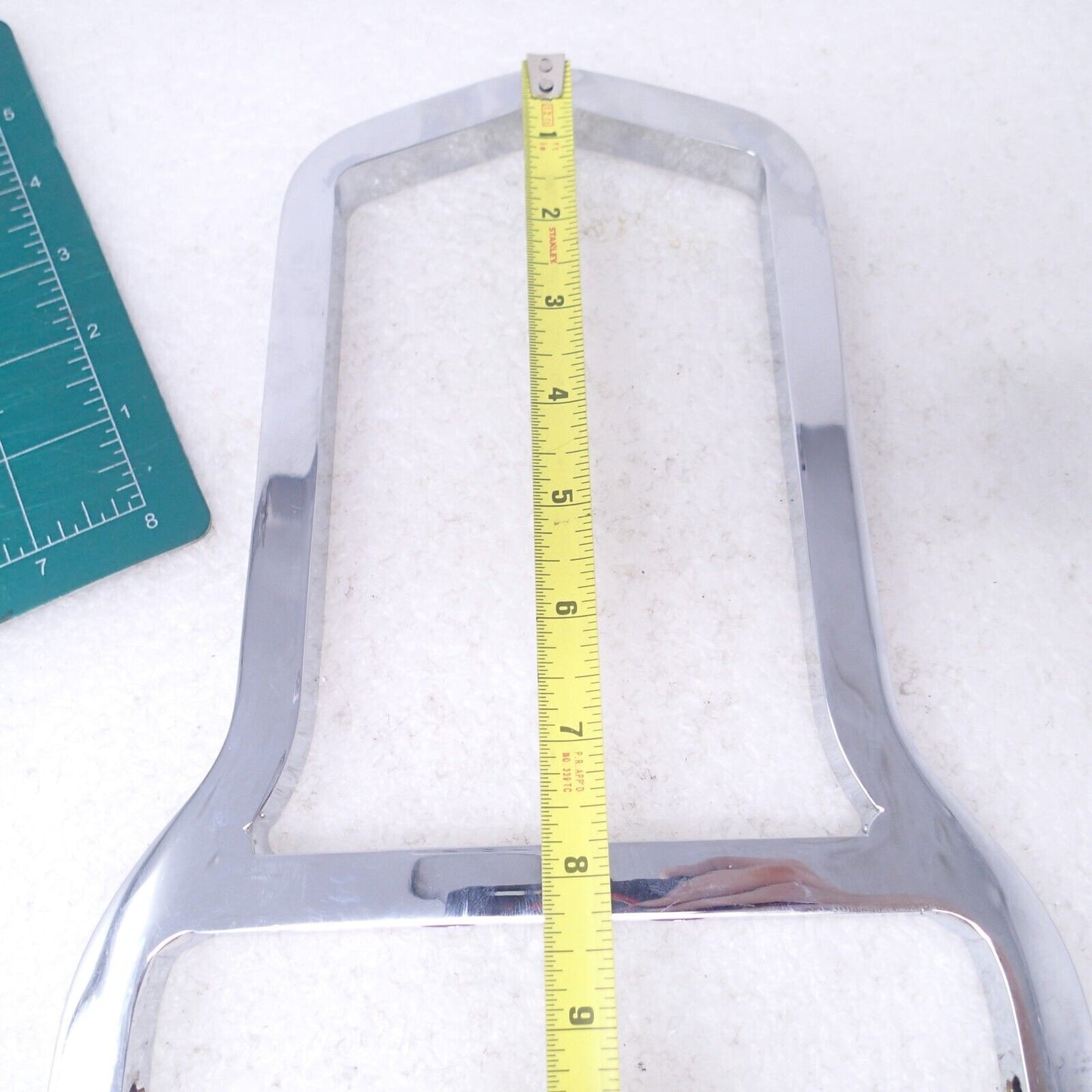 USED Genuine Harley Dyna Sportster UPRIGHT SISSYBAR LOW-INSERT STYLE 51515-02