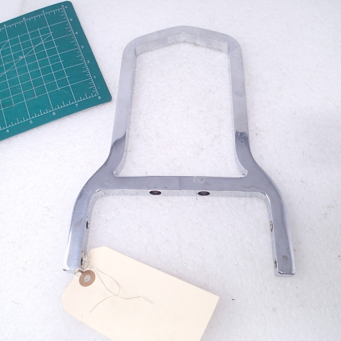 USED Genuine Harley Dyna Sportster UPRIGHT SISSYBAR LOW-INSERT STYLE 51515-02