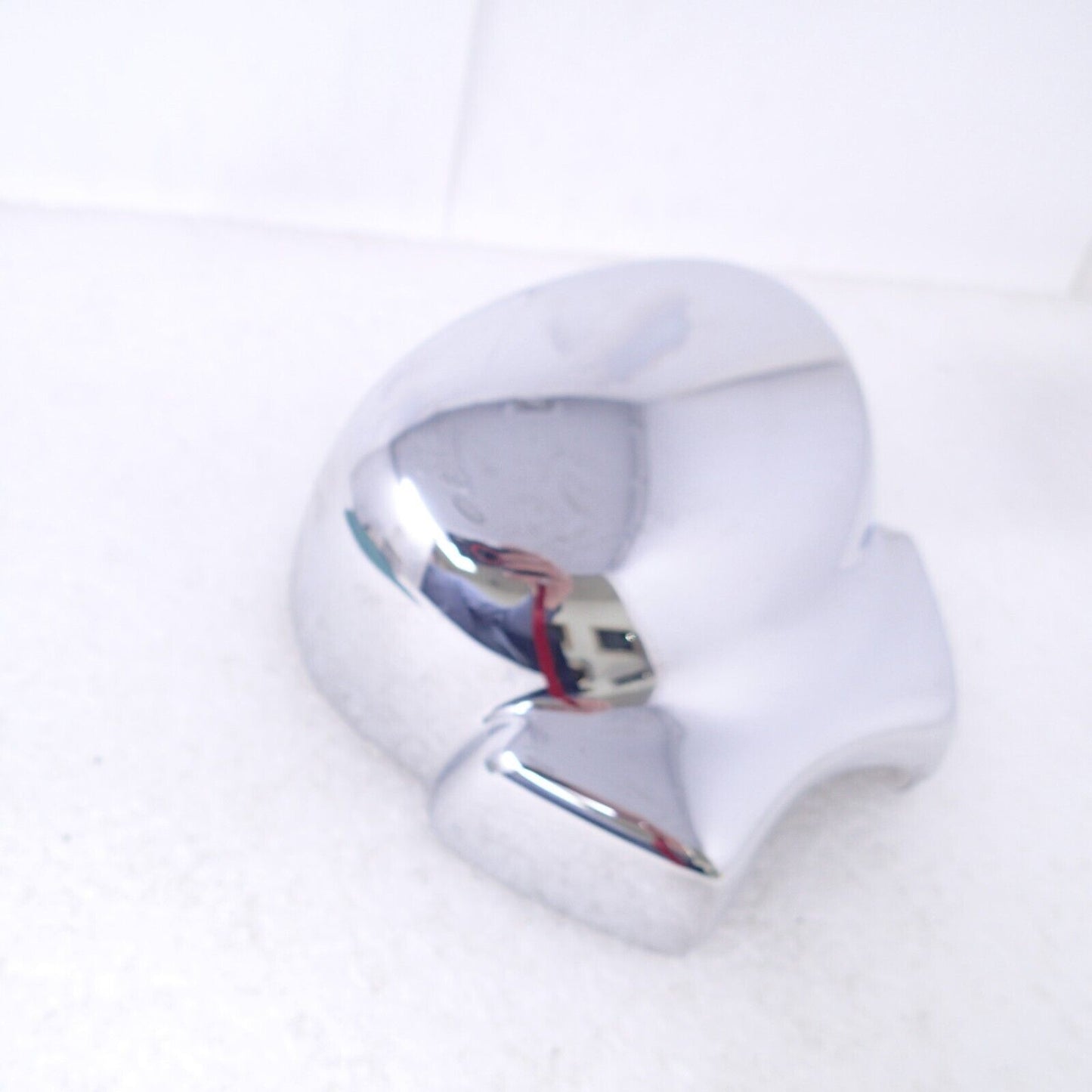 2002 HARLEY-DAVIDSON V-ROD VRSCB Horn Cover  69040-01a