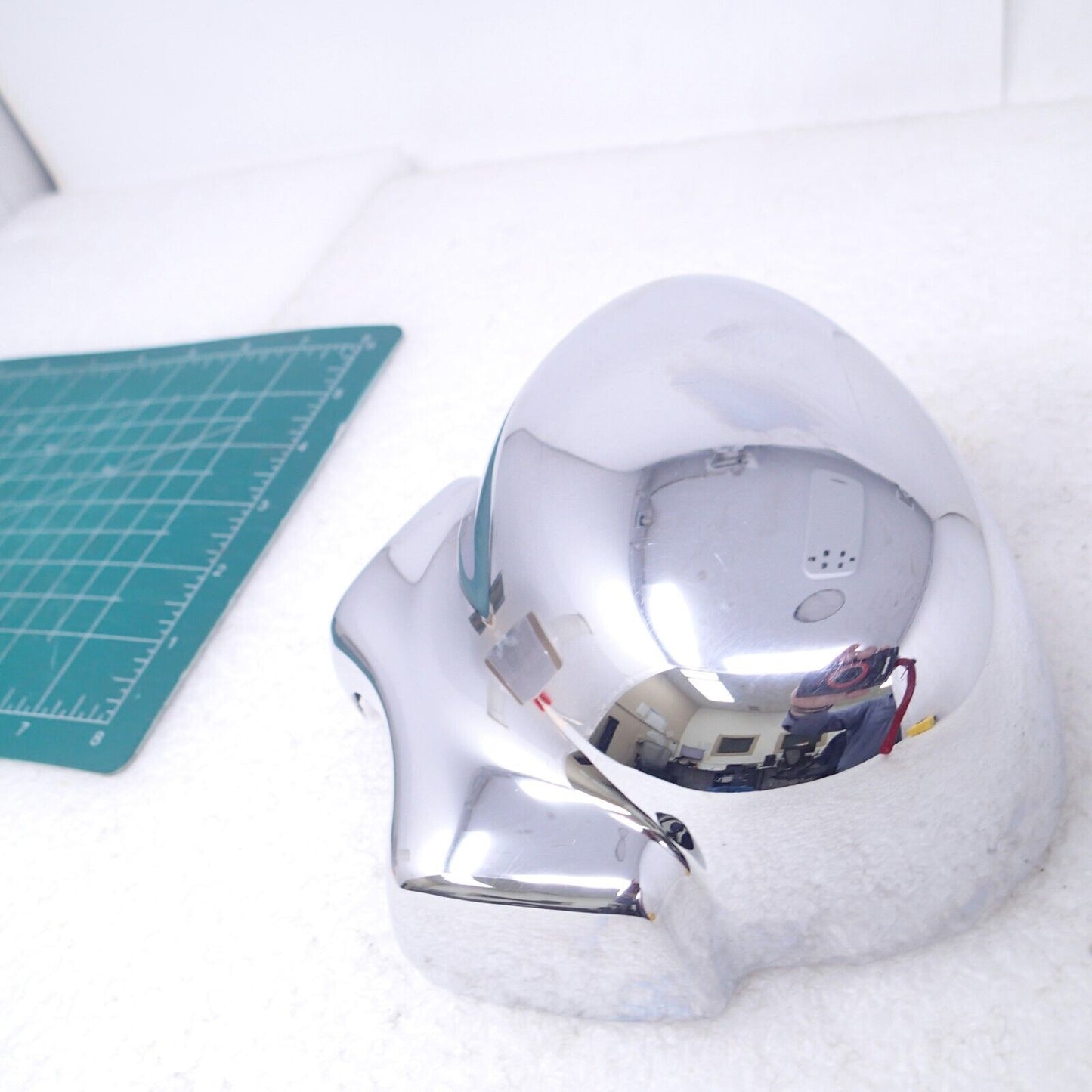 2002 HARLEY-DAVIDSON V-ROD VRSCB Horn Cover  69040-01a