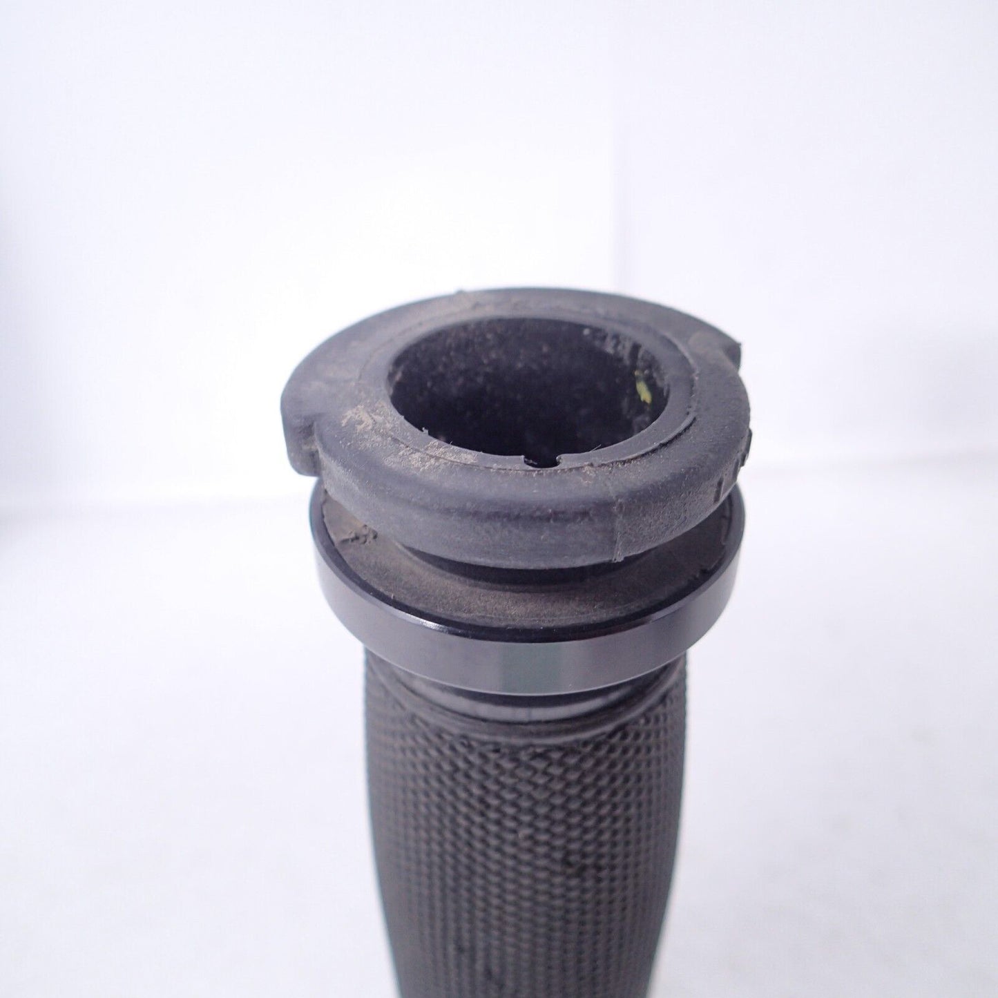 Get-A-Grip Hand Grip Clutch side only Rubber damaged (FROM 56100036)